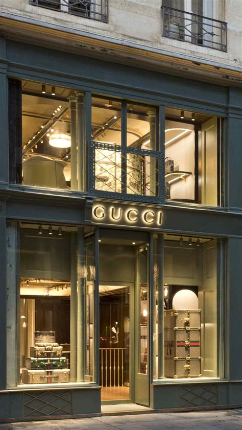 gucci's in Paris